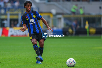 2023-10-07 - Juan Cuadrado of FC Internazionale seen in action during Serie A 2023/24 football match between FC Internazionale and Bologna FC at Giuseppe Meazza Stadium, Milan, Italy on October 07, 2023 - INTER - FC INTERNAZIONALE VS BOLOGNA FC - ITALIAN SERIE A - SOCCER
