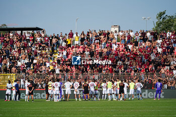 2023-10-08 - The team (US Salernitana) under the stand of supporters after lose the match - AC MONZA VS US SALERNITANA - ITALIAN SERIE A - SOCCER