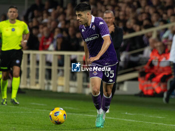 2023-10-23 - Parisi Fabiano Fiorentina carries the ball - ACF FIORENTINA VS EMPOLI FC - ITALIAN SERIE A - SOCCER
