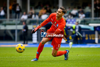 2023-10-21 - Napoli's Alex Meret portrait in action - HELLAS VERONA FC VS SSC NAPOLI - ITALIAN SERIE A - SOCCER