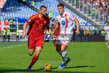 2023-10-22 - Bryan Cristante (AS Roma); Lorenzo Colombo (AC Monza) during the Italian Football Championship League A 2023/2024 match between AS Roma vs AC Monza at the Olimpic Stadium in Rome on 22 October  2023. - AS ROMA VS AC MONZA - ITALIAN SERIE A - SOCCER