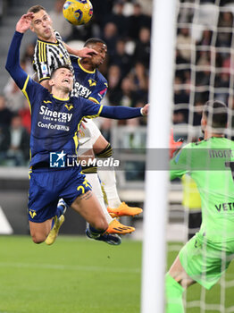 2023-10-28 - Arkadiusz Milik (Juventus FC) shots on goal by head in the action of the goal - JUVENTUS FC VS HELLAS VERONA FC - ITALIAN SERIE A - SOCCER
