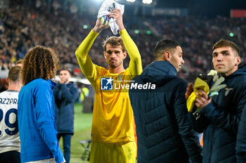 2023-11-03 - Lazio's Ivan Provedel greets the fans at the end of the match - BOLOGNA FC VS SS LAZIO - ITALIAN SERIE A - SOCCER