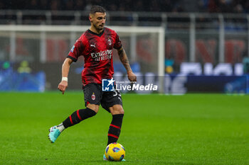 2023-11-04 - Rade Krunic of AC Milan seen in action during Serie A 2023/24 football match between AC Milan and Udinese Calcio at San Siro Stadium, Milan, Italy on November 04, 2023 - AC MILAN VS UDINESE CALCIO - ITALIAN SERIE A - SOCCER