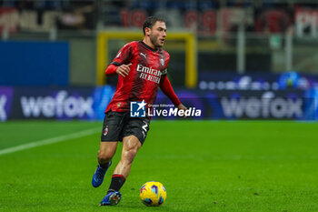 2023-11-04 - Davide Calabria of AC Milan seen in action during Serie A 2023/24 football match between AC Milan and Udinese Calcio at San Siro Stadium, Milan, Italy on November 04, 2023 - AC MILAN VS UDINESE CALCIO - ITALIAN SERIE A - SOCCER