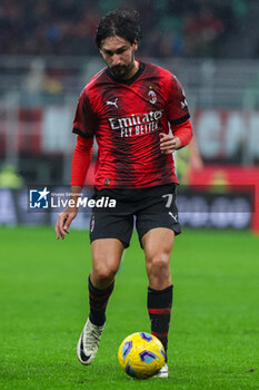 2023-11-04 - Yacine Adli of AC Milan seen in action during Serie A 2023/24 football match between AC Milan and Udinese Calcio at San Siro Stadium, Milan, Italy on November 04, 2023 - AC MILAN VS UDINESE CALCIO - ITALIAN SERIE A - SOCCER