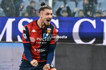 10/11/2023 - Radu Dragusin celebrates scoring his team's first goal to make the score 1-0 during Italian Serie A between Genoa CFC and Hellas Verona at Stadio Luigi Ferraris, Genova - GENOA CFC VS HELLAS VERONA FC - SERIE A - CALCIO