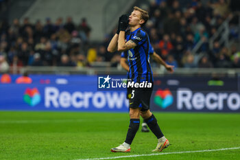 2023-11-12 - Nicolo Barella of FC Internazionale reacts during Serie A 2023/24 football match between FC Internazionale and Frosinone Calcio at Giuseppe Meazza Stadium, Milan, Italy on November 12, 2023 - INTER - FC INTERNAZIONALE VS FROSINONE CALCIO - ITALIAN SERIE A - SOCCER