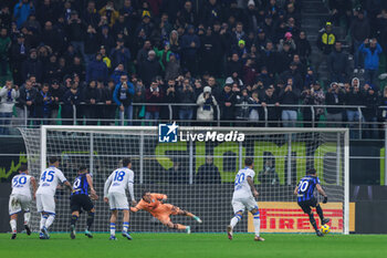 2023-11-12 - Hakan Calhanoglu of FC Internazionale scores a penalty during Serie A 2023/24 football match between FC Internazionale and Frosinone Calcio at Giuseppe Meazza Stadium, Milan, Italy on November 12, 2023 - INTER - FC INTERNAZIONALE VS FROSINONE CALCIO - ITALIAN SERIE A - SOCCER