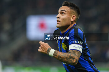2023-11-12 - Lautaro Martinez of FC Internazionale seen in action during Serie A 2023/24 football match between FC Internazionale and Frosinone Calcio at Giuseppe Meazza Stadium, Milan, Italy on November 12, 2023 - INTER - FC INTERNAZIONALE VS FROSINONE CALCIO - ITALIAN SERIE A - SOCCER
