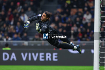 2023-11-12 - Yann Sommer of FC Internazionale seen in action during Serie A 2023/24 football match between FC Internazionale and Frosinone Calcio at Giuseppe Meazza Stadium, Milan, Italy on November 12, 2023 - INTER - FC INTERNAZIONALE VS FROSINONE CALCIO - ITALIAN SERIE A - SOCCER