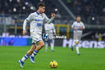 2023-11-12 - Matias Soule of Frosinone Calcio seen in action during Serie A 2023/24 football match between FC Internazionale and Frosinone Calcio at Giuseppe Meazza Stadium, Milan, Italy on November 12, 2023 - INTER - FC INTERNAZIONALE VS FROSINONE CALCIO - ITALIAN SERIE A - SOCCER