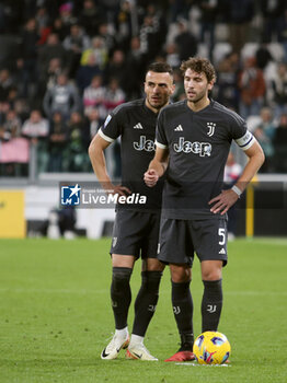 2023-11-11 - Filip Kostic (Juventus FC) and Manuel Locatelli (Juventus FC) - JUVENTUS FC VS CAGLIARI CALCIO - ITALIAN SERIE A - SOCCER