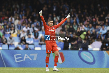 2023-11-12 - SSC Napoli's Italian goalkeeper Pierluigi Gollini gesticulate during the Serie A football match between SSC Napoli and Empoli at the Diego Armando Maradona Stadium in Naples, southern Italy, on November 12, 2023. - SSC NAPOLI VS EMPOLI FC - ITALIAN SERIE A - SOCCER