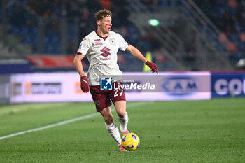 2023-11-27 - Mergim Vojvoda (Torino Fc) in action - BOLOGNA FC VS TORINO FC - ITALIAN SERIE A - SOCCER
