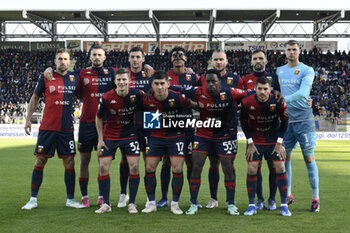 2023-11-26 - Genoa C.F.C. line up for a team photograph during the 13th day of the Serie A Championship between Frosinone Calcio vs Genoa C.F.C., 26 November 2023 at the Benito Stirpe Stadium, Frosinone, Italy. - FROSINONE CALCIO VS GENOA CFC - ITALIAN SERIE A - SOCCER