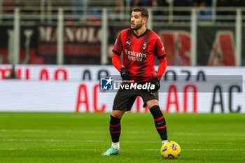 2023-12-02 - Theo Hernandez of AC Milan seen in action during Serie A 2023/24 football match between AC Milan and Frosinone Calcio at San Siro Stadium, Milan, Italy on December 02, 2023 - AC MILAN VS FROSINONE CALCIO - ITALIAN SERIE A - SOCCER