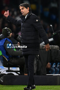 2023-12-03 - Simone Inzaghi coach of FC Internazionale gesticulates during Serie A between SSC Napoli vs FC Internazionale at Diego Armando Maradona Stadium - SSC NAPOLI VS INTER - FC INTERNAZIONALE - ITALIAN SERIE A - SOCCER