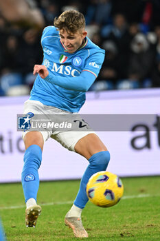 2023-12-03 - Jesper Lindstrom of SSC Napoli in action during Serie A between SSC Napoli vs FC Internazionale at Diego Armando Maradona Stadium - SSC NAPOLI VS INTER - FC INTERNAZIONALE - ITALIAN SERIE A - SOCCER
