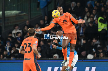 2023-12-03 - Denzel Dumfries of FC Internazionale in action during Serie A between SSC Napoli vs FC Internazionale at Diego Armando Maradona Stadium - SSC NAPOLI VS INTER - FC INTERNAZIONALE - ITALIAN SERIE A - SOCCER