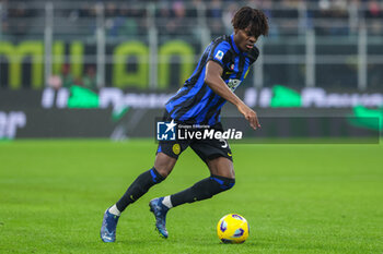 2023-12-09 - Alessandro Bastoni of FC Internazionale seen in action during Serie A 2023/24 football match between FC Internazionale and Udinese Calcio at Giuseppe Meazza Stadium, Milan, Italy on December 09, 2023 - INTER - FC INTERNAZIONALE VS UDINESE CALCIO - ITALIAN SERIE A - SOCCER