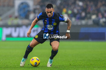 2023-12-09 - Lautaro Martinez of FC Internazionale seen in action during Serie A 2023/24 football match between FC Internazionale and Udinese Calcio at Giuseppe Meazza Stadium, Milan, Italy on December 09, 2023 - INTER - FC INTERNAZIONALE VS UDINESE CALCIO - ITALIAN SERIE A - SOCCER