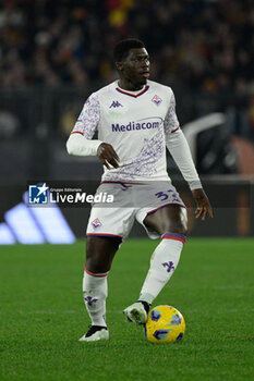 2023-12-10 - Alfred Duncan (ACF Fiorentina)  during the Italian Football Championship League A 2023/2024 match between AS Roma vs ACF Fiorentina at the Olimpic Stadium in Rome on 10 December  2023. - AS ROMA VS ACF FIORENTINA - ITALIAN SERIE A - SOCCER