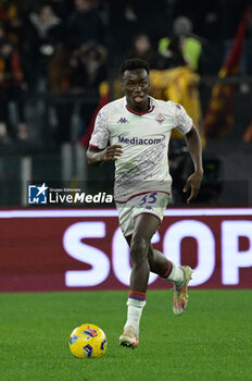 2023-12-10 - Michael Kayode (ACF Fiorentina)  during the Italian Football Championship League A 2023/2024 match between AS Roma vs ACF Fiorentina at the Olimpic Stadium in Rome on 10 December  2023. - AS ROMA VS ACF FIORENTINA - ITALIAN SERIE A - SOCCER