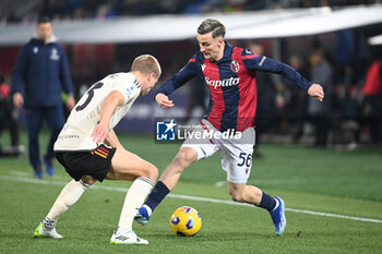 2023-12-17 - Alexis Saelemaekers (Bologna Fc) in action - BOLOGNA FC VS AS ROMA - ITALIAN SERIE A - SOCCER