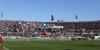 2023-12-17 - Fiorentina Fans during ACF Fiorentina vs Hellas Verona FC, 16° Serie A Tim 2023-24 game at Artemio Franchi Stadium in Firenze (FI), Italy, on Dicember 17, 2023. - ACF FIORENTINA VS HELLAS VERONA FC - ITALIAN SERIE A - SOCCER