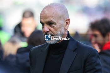2023-12-17 - Stefano Pioli Head Coach of AC Milan looks on during Serie A 2023/24 football match between AC Milan and AC Monza at San Siro Stadium, Milan, Italy on December 17, 2023 - AC MILAN VS AC MONZA - ITALIAN SERIE A - SOCCER