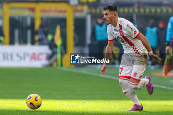 2023-12-17 - Dany Mota of AC Monza seen in action during Serie A 2023/24 football match between AC Milan and AC Monza at San Siro Stadium, Milan, Italy on December 17, 2023 - AC MILAN VS AC MONZA - ITALIAN SERIE A - SOCCER