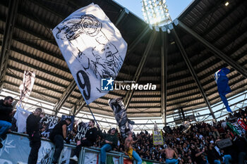 2023-12-23 - Juventus fans cheer for victory during the Serie A football match between Frosinone Calcio vs Juventus FC at the Benito Stirpe stadium in Frosinone, Italy on December 23, 2023. - FROSINONE CALCIO VS JUVENTUS FC - ITALIAN SERIE A - SOCCER