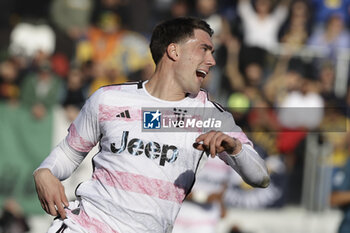 2023-12-23 - Juventus' Serbian forward Dusan Vlahovic gesticulate during the Serie A football match between Frosinone Calcio vs Juventus FC at the Benito Stirpe stadium in Frosinone, Italy on December 23, 2023. - FROSINONE CALCIO VS JUVENTUS FC - ITALIAN SERIE A - SOCCER