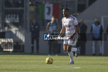 2023-12-23 - Juventus' Brazilian defender Bremer controls the ball during the Serie A football match between Frosinone Calcio vs Juventus FC at the Benito Stirpe stadium in Frosinone, Italy on December 23, 2023. - FROSINONE CALCIO VS JUVENTUS FC - ITALIAN SERIE A - SOCCER