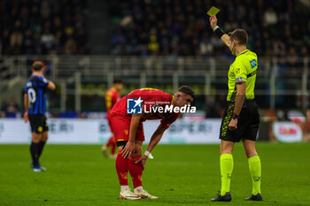 2023-12-23 - Roberto Piccoli of US Lecce yellow card during Serie A 2023/24 football match between FC Internazionale and US Lecce at Giuseppe Meazza Stadium, Milan, Italy on December 23, 2023 - INTER - FC INTERNAZIONALE VS US LECCE - ITALIAN SERIE A - SOCCER