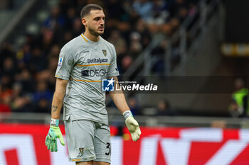 2023-12-23 - Wladimiro Falcone of US Lecce seen in action during Serie A 2023/24 football match between FC Internazionale and US Lecce at Giuseppe Meazza Stadium, Milan, Italy on December 23, 2023 - INTER - FC INTERNAZIONALE VS US LECCE - ITALIAN SERIE A - SOCCER
