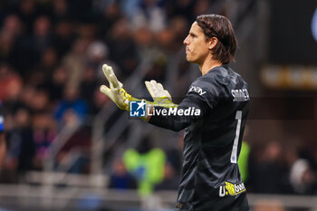 2023-12-23 - Yann Sommer of FC Internazionale seen in action during Serie A 2023/24 football match between FC Internazionale and US Lecce at Giuseppe Meazza Stadium, Milan, Italy on December 23, 2023 - INTER - FC INTERNAZIONALE VS US LECCE - ITALIAN SERIE A - SOCCER