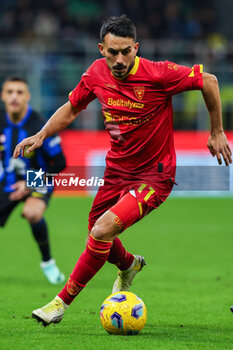 2023-12-23 - Nicola Sansone of US Lecce seen in action during Serie A 2023/24 football match between FC Internazionale and US Lecce at Giuseppe Meazza Stadium, Milan, Italy on December 23, 2023 - INTER - FC INTERNAZIONALE VS US LECCE - ITALIAN SERIE A - SOCCER