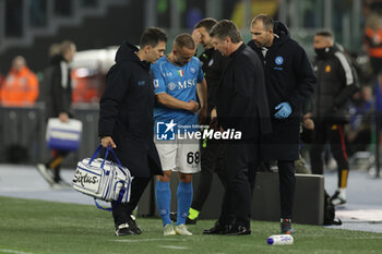 2023-12-23 - SSC Napoli's Slovak midfielder Stanislav Lobotka injured during the Serie A football match between AS Roma vs SSC Napoli Football Club at the Olimpico Stadium in Rome, Italy on December 23, 2023 - AS ROMA VS SSC NAPOLI - ITALIAN SERIE A - SOCCER