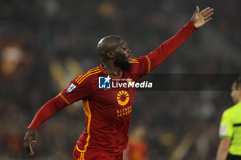 2023-12-23 - Roma’s Belgian forward Romelu Lukaku celebrates after scoring a goal during the Serie A football match between AS Roma vs SSC Napoli Football Club at the Olimpico Stadium in Rome, Italy on December 23, 2023 - AS ROMA VS SSC NAPOLI - ITALIAN SERIE A - SOCCER