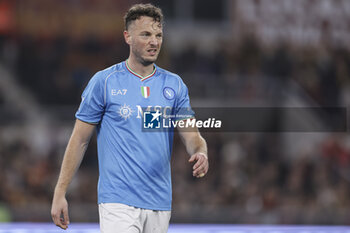2023-12-23 - SSC Napoli's Kossovari defender Amir Rrahmani gesticulate during the Serie A football match between AS Roma vs SSC Napoli Football Club at the Olimpico Stadium in Rome, Italy on December 23, 2023 - AS ROMA VS SSC NAPOLI - ITALIAN SERIE A - SOCCER