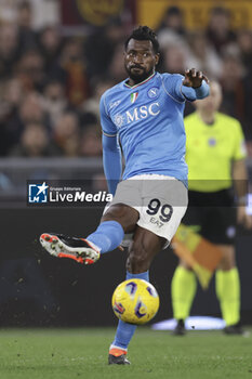 2023-12-23 - SSC Napoli's Cameroonian midfielder Andre Zambo Anguissa controls the ball during the Serie A football match between AS Roma vs SSC Napoli Football Club at the Olimpico Stadium in Rome, Italy on December 23, 2023 - AS ROMA VS SSC NAPOLI - ITALIAN SERIE A - SOCCER