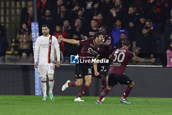 2023-12-22 - Salernitana's Argentinian defender Federico Fazio celebrates after scoring a goal during the Serie A football match between Unione Sportiva Salernitana vs AC Milan at the Arechi Stadium in Salerno on December 22, 2023. - US SALERNITANA VS AC MILAN - ITALIAN SERIE A - SOCCER