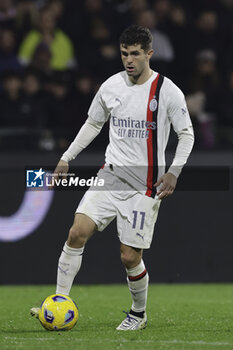 2023-12-22 - Milan’s American forward Christian Pulisic controls the ball during the Serie A football match between Unione Sportiva Salernitana vs AC Milan at the Arechi Stadium in Salerno on December 22, 2023. - US SALERNITANA VS AC MILAN - ITALIAN SERIE A - SOCCER