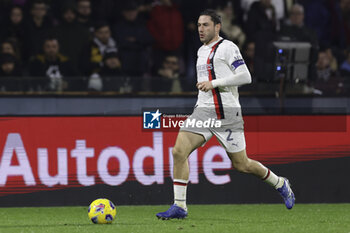 2023-12-22 - Milan's Italian defender Davide Calabria controls the ball during the Serie A football match between Unione Sportiva Salernitana vs AC Milan at the Arechi Stadium in Salerno on December 22, 2023. - US SALERNITANA VS AC MILAN - ITALIAN SERIE A - SOCCER