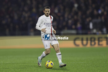 2023-12-22 - Milan’s Italian defender Alessandro Florenzi controls the ball during the Serie A football match between Unione Sportiva Salernitana vs AC Milan at the Arechi Stadium in Salerno on December 22, 2023. - US SALERNITANA VS AC MILAN - ITALIAN SERIE A - SOCCER