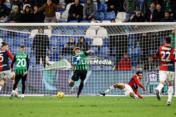 2023-12-22 - Andrea Pinamonti (Sassuolo) scores the gol of 1-0 - US SASSUOLO VS GENOA CFC - ITALIAN SERIE A - SOCCER