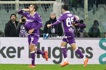 2023-12-29 - Fiorentina's Luca Ranieri celebrates with teammates after scoring the 1-0 goal - ACF FIORENTINA VS TORINO FC - ITALIAN SERIE A - SOCCER