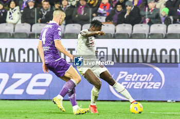 2023-12-29 - Torino's Duvan Zapata hampered by Fiorentina's Nikola Milenkovic - ACF FIORENTINA VS TORINO FC - ITALIAN SERIE A - SOCCER